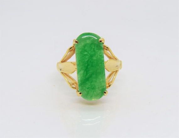 Vintage 18K Solid Yellow Gold Saddle Green Jadeit… - image 1