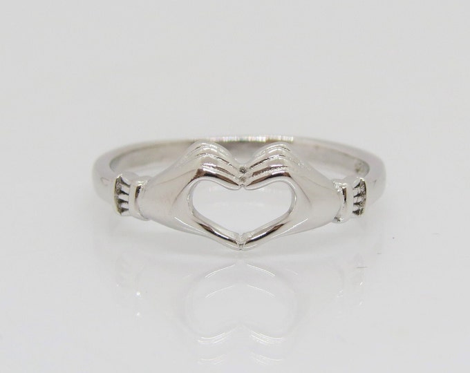 Vintage Claddagh Sterling Silver Ring Size 7