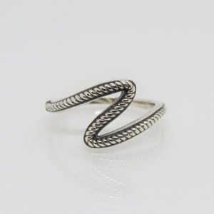 Vintage Sterling Silver Rope Twisted Wave Ring Size 7