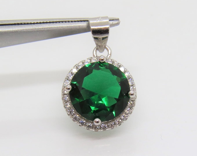 Vintage Sterling Silver Round cut Emerald & White Topaz Pendant