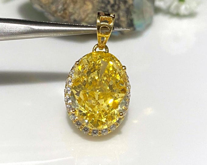 Vintage 15K 610 Solid Gold Oval Yellow Tourmaline & White Topaz Pendant.
