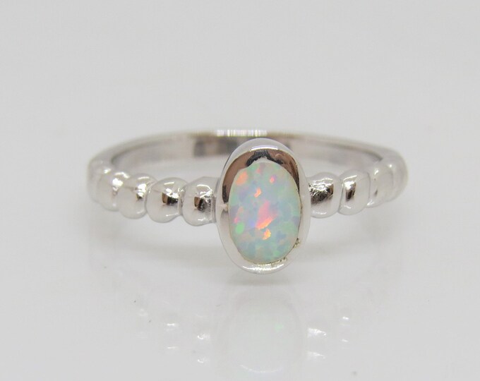 Vintage Sterling Silver White Opal Ring Size 7