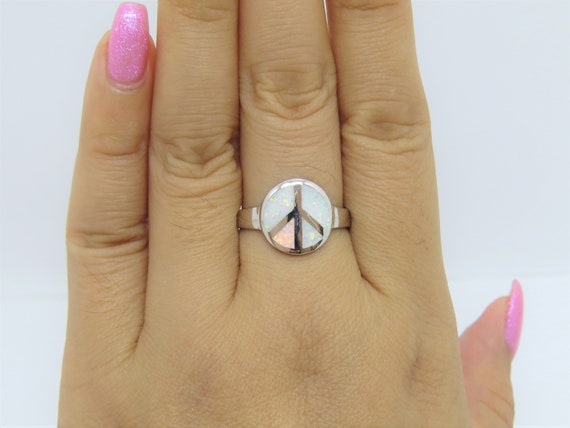 VINTAGE LUCKY BRAND BRASS PEACE SIGN RING SIZE 7