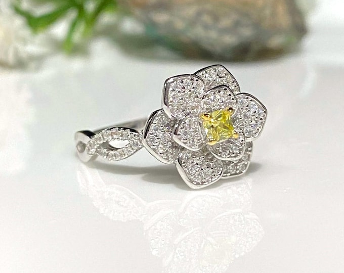 Vintage Sterling Silver Yellow Sapphire & White Topaz Rose Flower Ring Size 6
