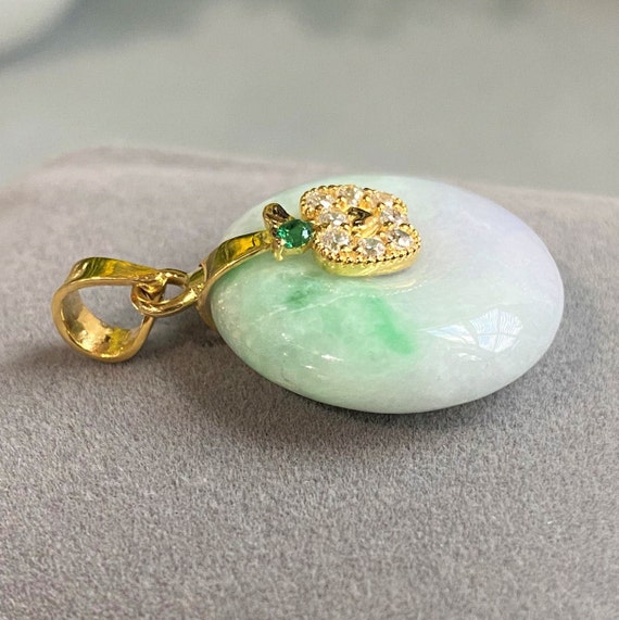 Vintage 18K Solid Yellow Gold Natural Green, Lave… - image 2