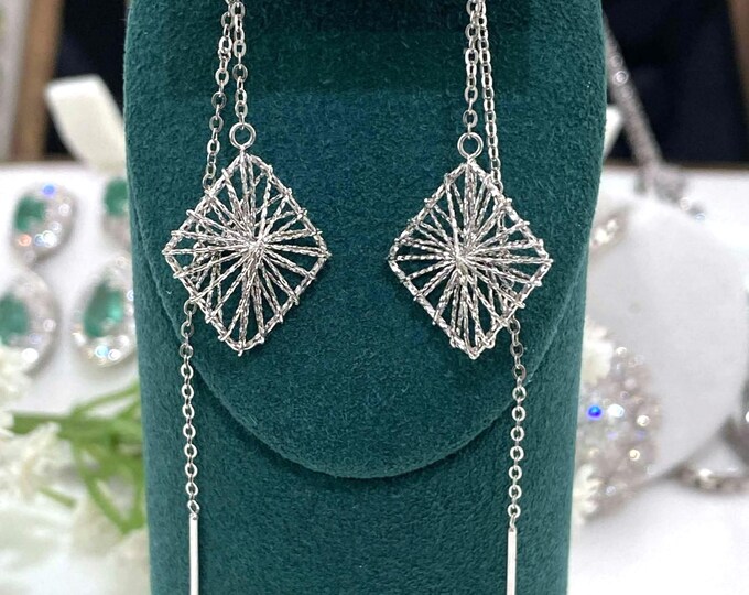 Vintage 18k White Gold Filigree Long Hook Dangle Earrings.