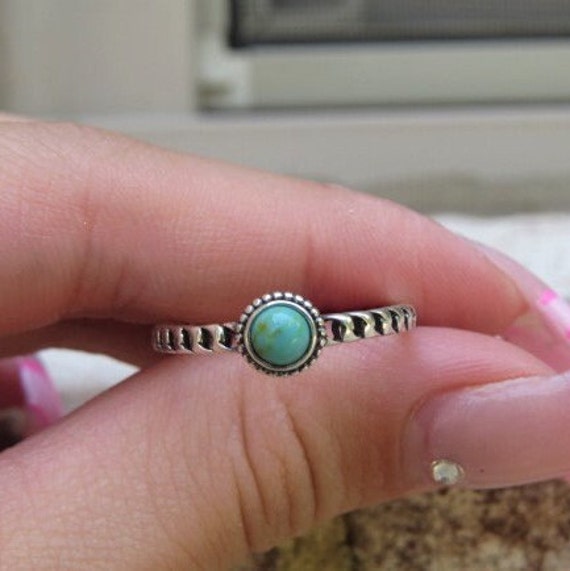 Vintage Sterling Silver Turquoise Ring 7 - image 5