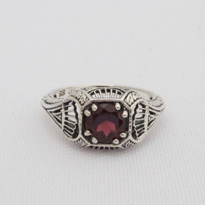 Vintage Sterling Silver Natural Garnet Filigree Ring Size 9