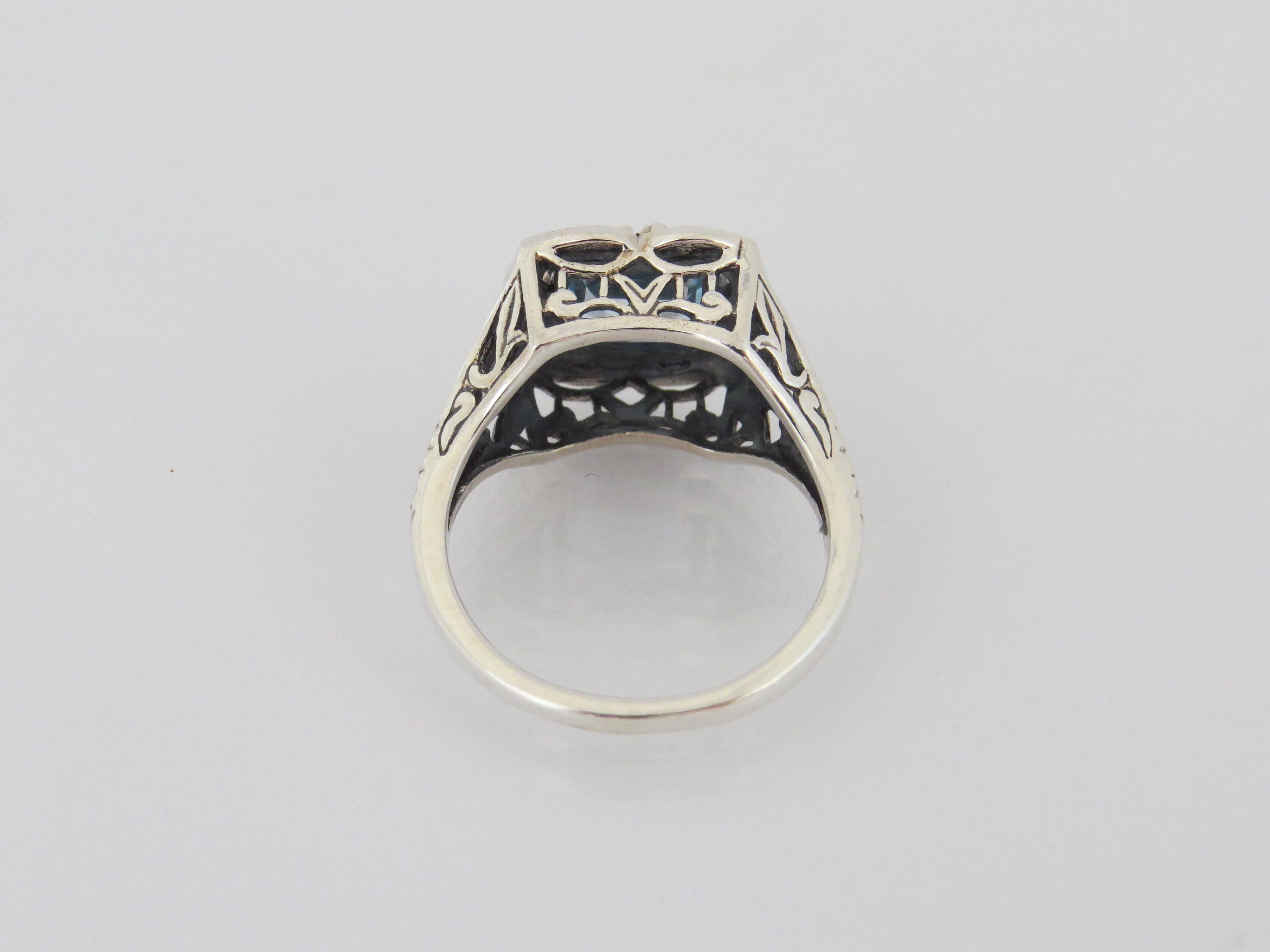 Pince à cravate ronde en argent sterling plaqué or 14K | En stock