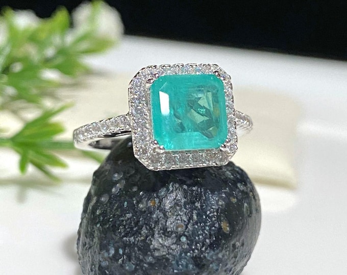 Vintage Sterling Silver Emerald cut Emerald & White Topaz Ring Size 8