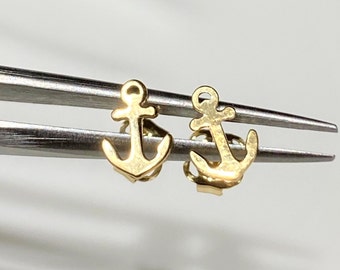 Vintage 14K Solid Yellow Gold Anchor Stud Earrings.