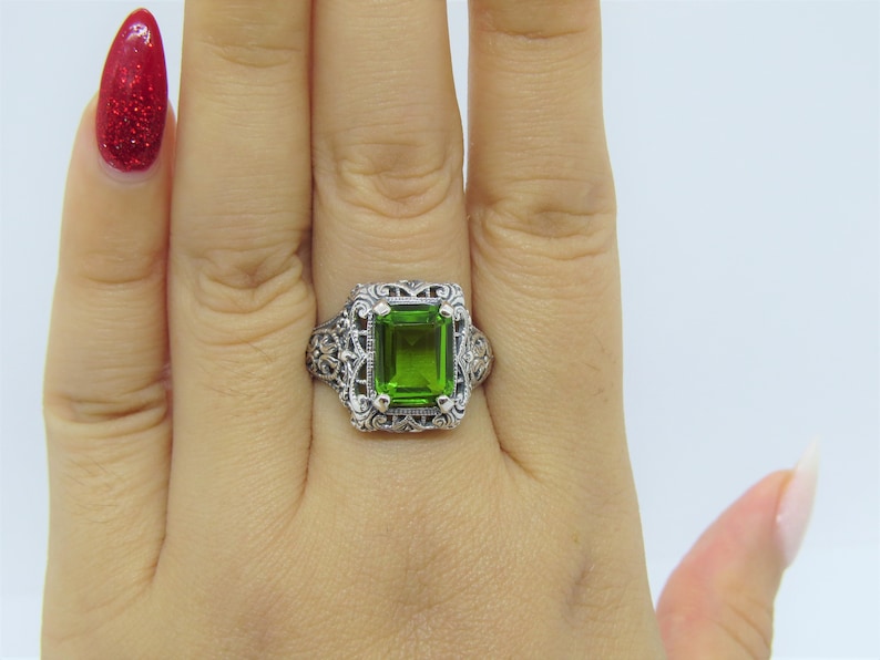 Vintage Sterling Silver Peridot Filigree Ring Size 8