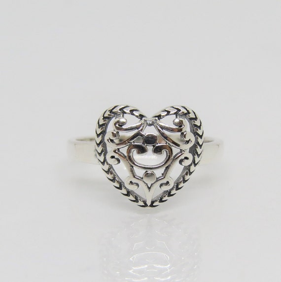 Sterling Silver Heart Design Filigree Ring Sterling Silver Heart Design Filigree Ring