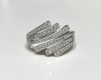 Vintage Sterling Silver White Topaz Ring Size 6,7,8