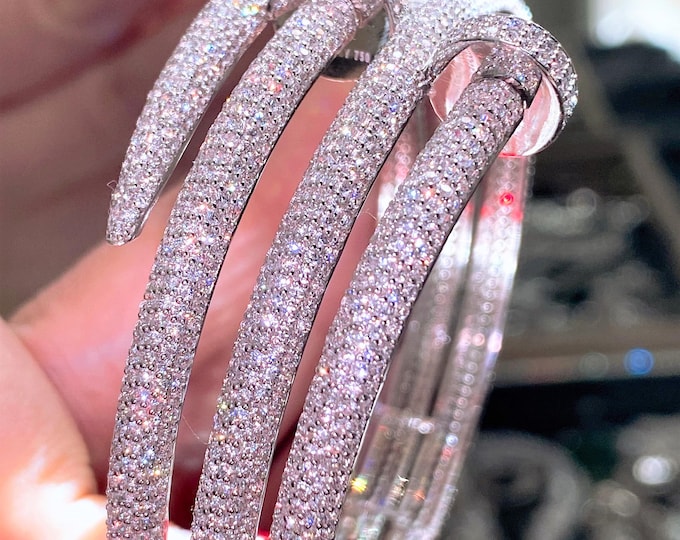 Vintage 18K 750 Solid White Gold White Topaz Pave Bangle Bracelet 55MM