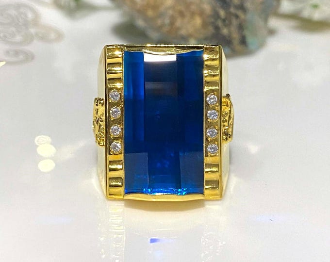 Vintage 15K Yellow Gold Blue Sapphire & White Topaz Dragon Ring Size 9