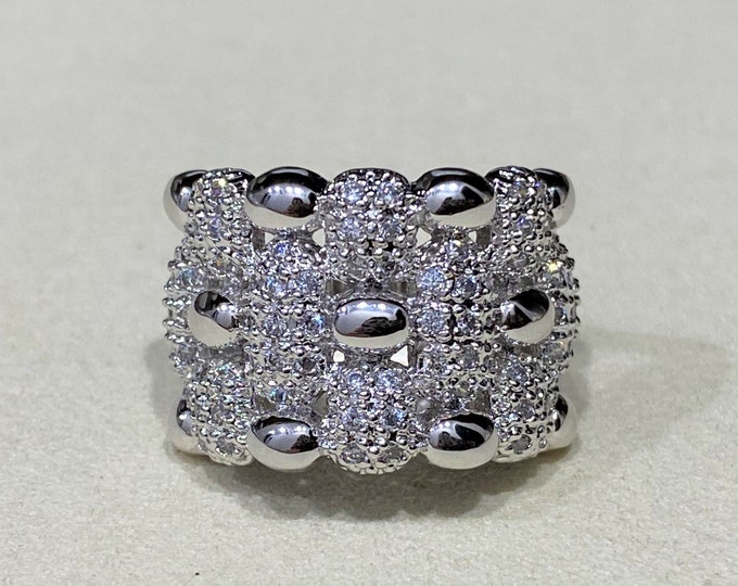 Vintage Sterling Silver White Topaz Dome Ring Size 8