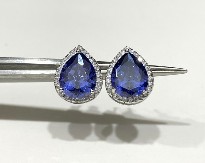 Sterling Silver Tanzanite & White Topaz Earrings.
