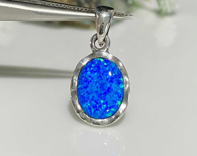 Vintage Sterling Silver Blue Opal Pendant.
