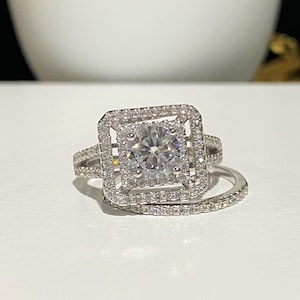 Vintage Sterling Silver White Topaz Engagement Ring Set.