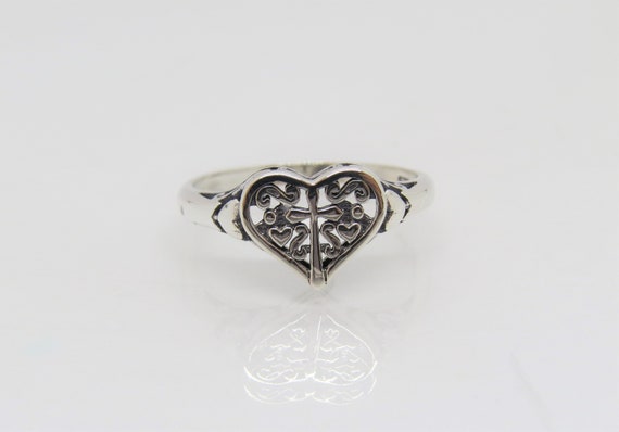 Vintage Sterling Silver Cross Heart Filigree Ring… - image 2