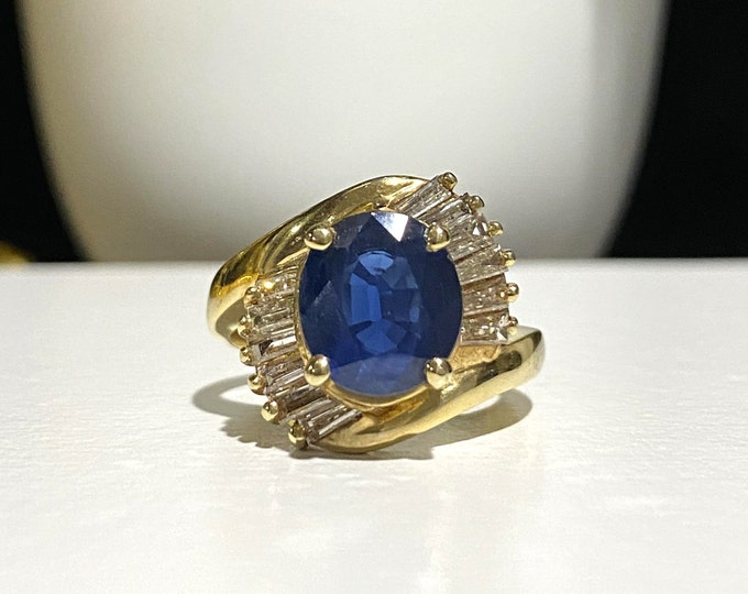 Vintage 14K Solid Yellow Gold Natural Blue Sapphire & Diamond Ring Size 5.25