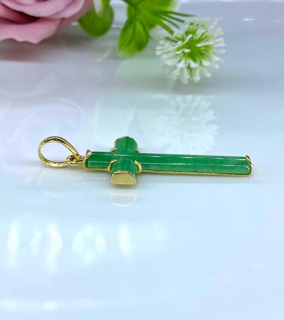 Vintage 14K Solid Yellow Gold Green Jadeite Jade … - image 3