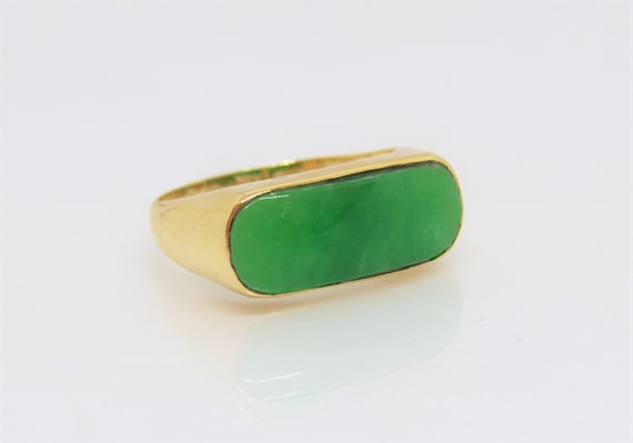 18K Solid Yellow Gold Green Jadeite Jade Saddle V… - image 1