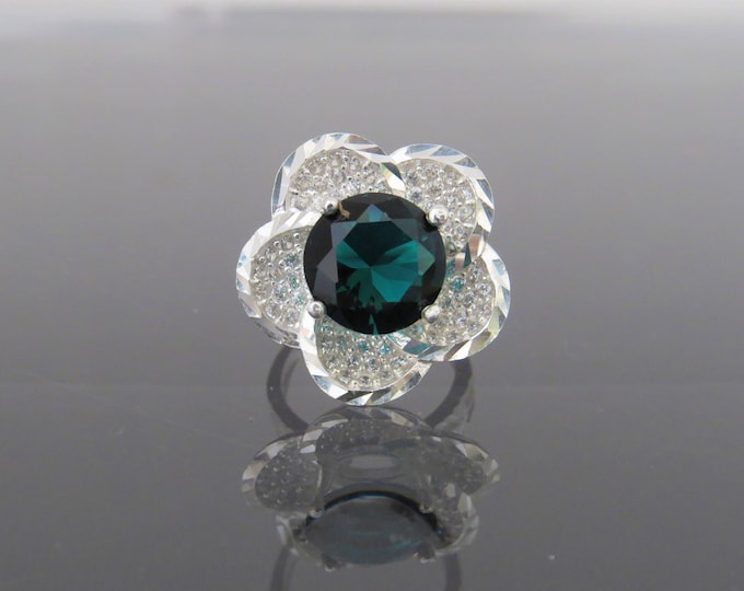 Vintage Sterling Silver Emerald & White Topaz Flower Ring Size 5
