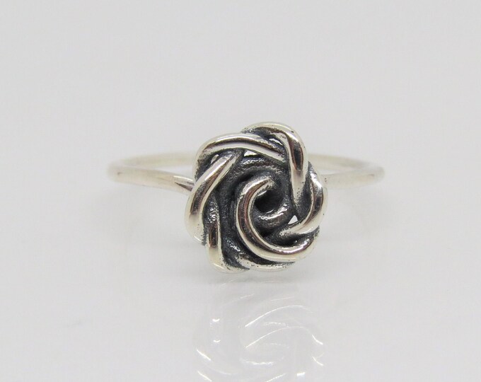Vintage Sterling Silver Flower Ring Size 9