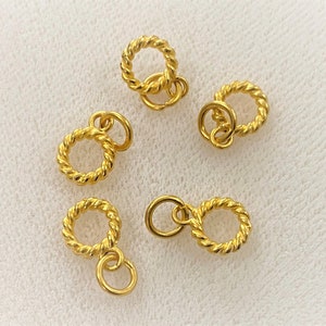 Vintage 24K 9999 Pure Gold Circle Tiny Charm Pendant Make for Charm Bracelet.