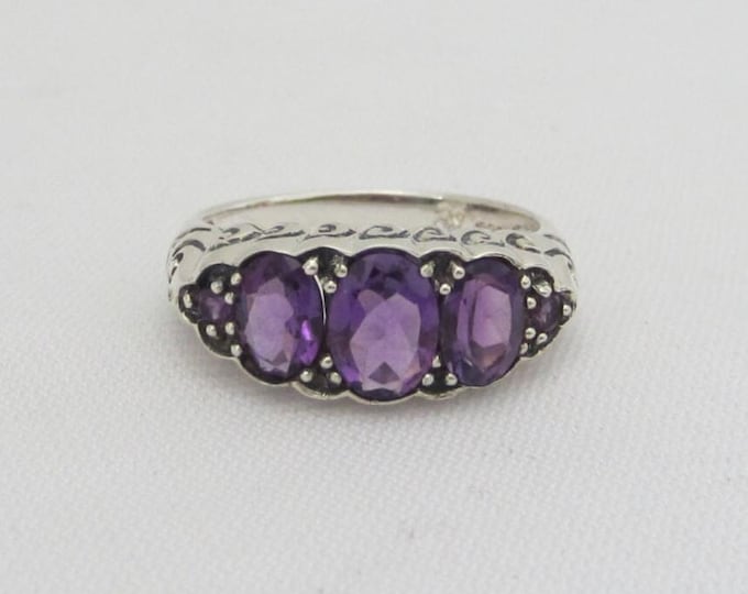 Vintage Sterling Silver Amethyst Carved Ring Size 8