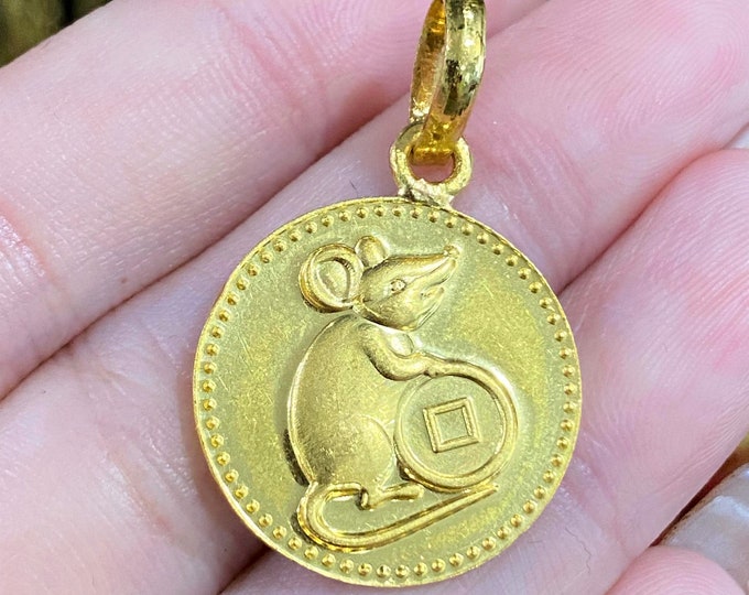 9999 Pure Gold Zodiac Animal Sign Rat Pendant.