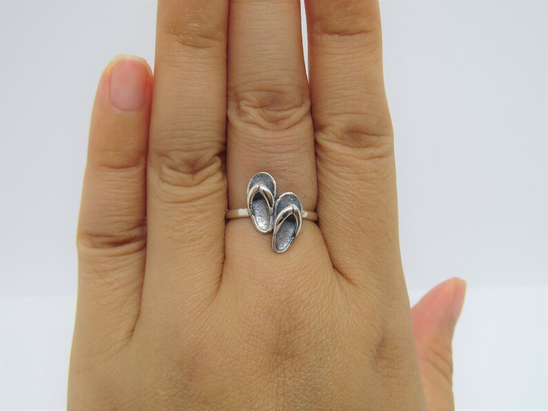 Vintage Sterling Silver Sandals Band Ring Size 6