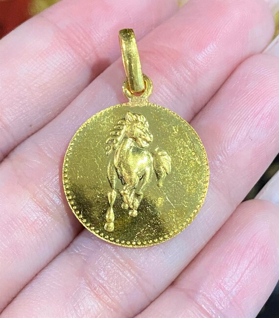 9999 Pure Gold Zodiac Animal Sign Horse Pendant. - image 4