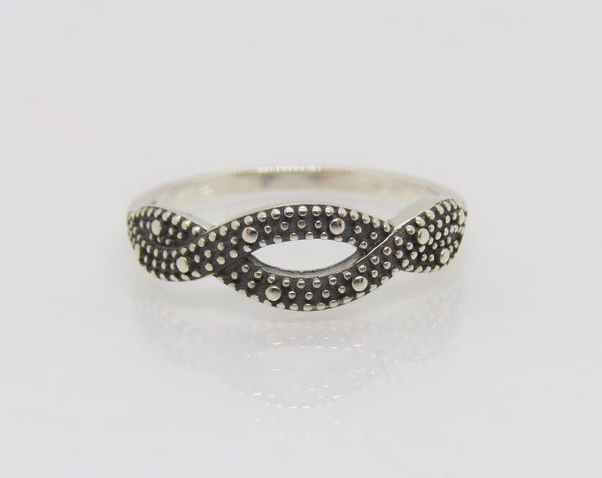 Vintage Sterling Silver Twisted Ring Size 7