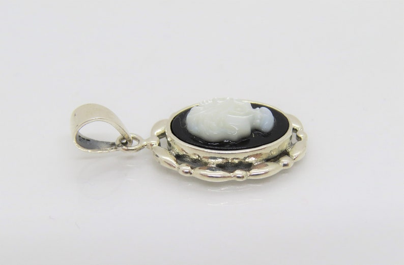 Vintage Sterling Silver Women Portrait Cameo Pendant