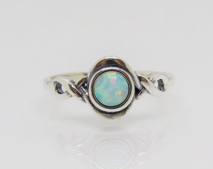 Vintage Celtic Sterling Silver White Opal Ring Size 8