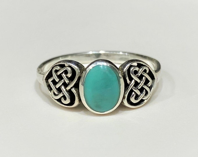 Vintage Sterling Silver Turquoise Celtic Ring.
