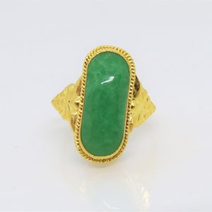 Vintage 24K Solid Gold Natural Saddle Green Jadeite Jade Grapes Ring Size 7