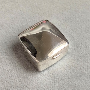 Sterling Silver 925 Pill Box.