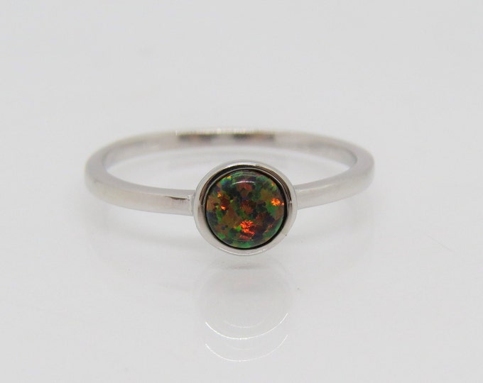 Vintage Sterling Silver Round Black Opal Band Ring Size 7