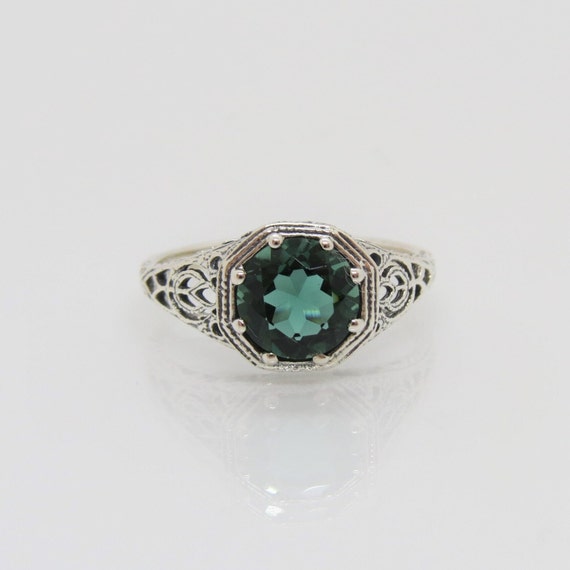 Sterling Silver Emerald Filigree Ring.