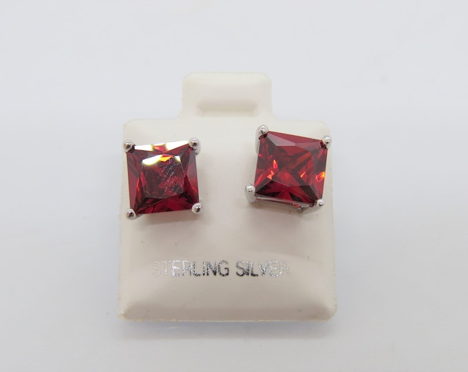 Sterling Silver Square cut Garnet Stud Earrings 8MM