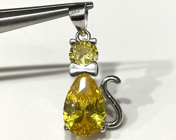 Sterling Silver Citrine Kitty Cat Pendant.