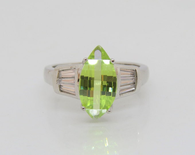 Vintage Sterling Silver Peridot & White Topaz Cocktail Ring Size 8