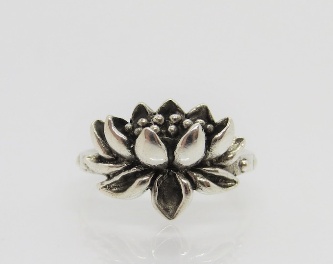 Vintage Sterling Silver Lotus Flower Ring Size 6