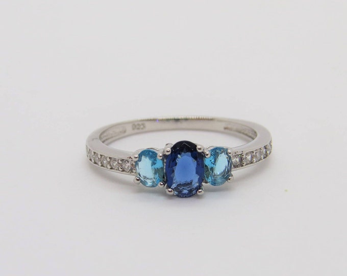 Vintage Sterling Silver Blue Sapphire, Aquamarine & White Topaz Three Stone Ring.