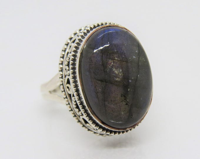 Vintage Sterling Silver Labradorite Domed Ring Size 8