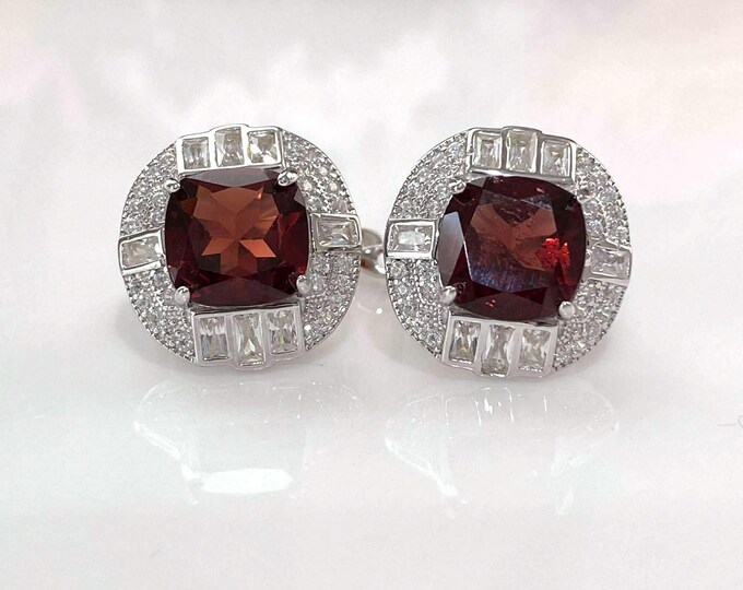 Vintage Sterling Silver Natural 4.08cts Garnet & White Topaz Earrings.